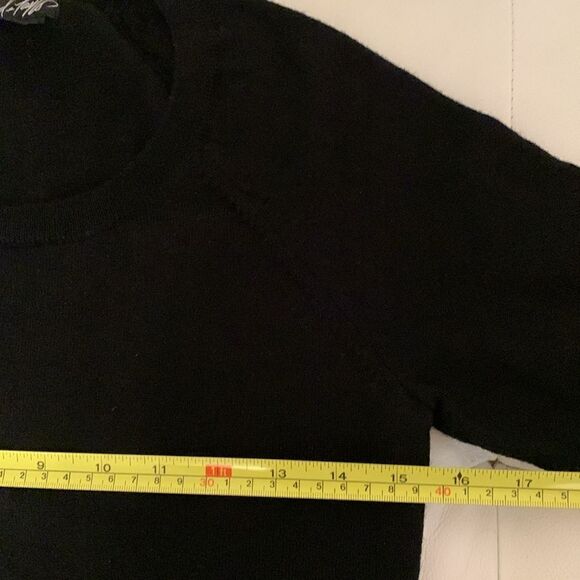 Lord & Taylor Merino Wool Round Neck Long Sleeve Black Women’s Sweater Size S - Picture 2 of 6